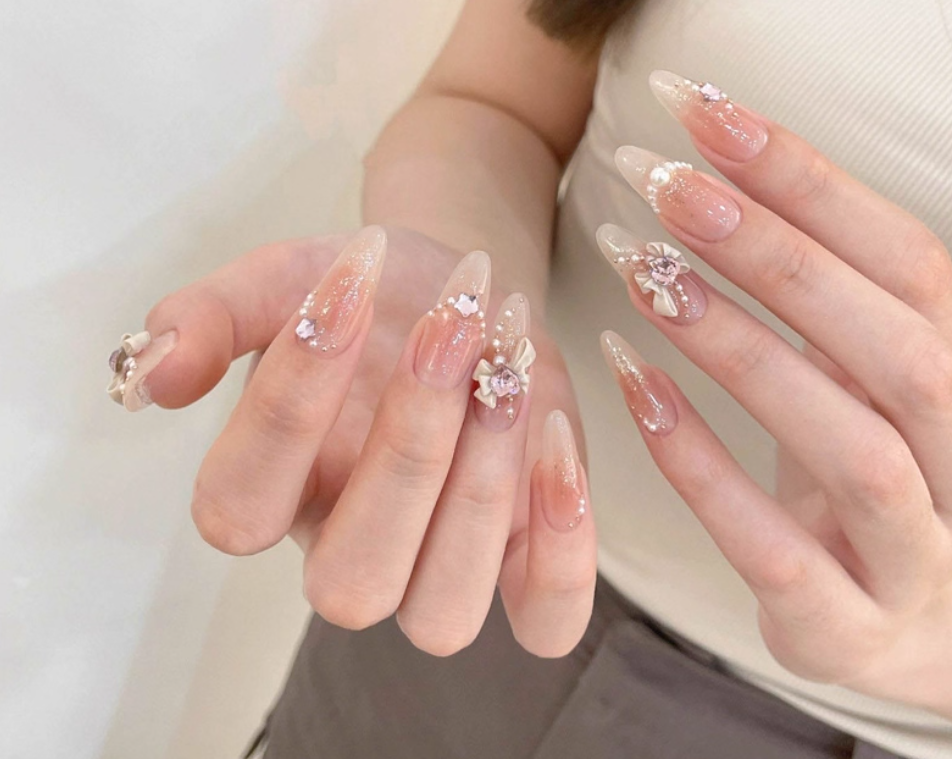 3Dフラワー＆ビジューデザイン グラデーションネイルパーツ画像