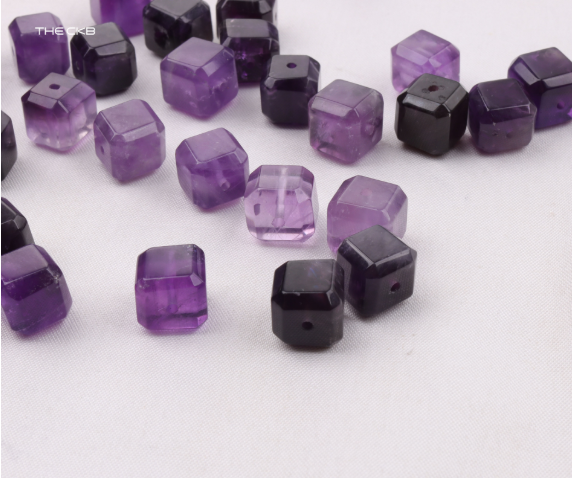 天然アメジスト キューブカットビーズ