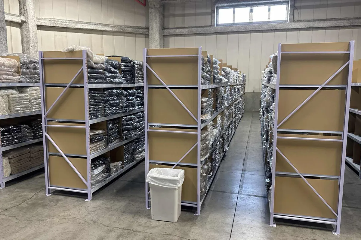 事前在庫で納期短縮