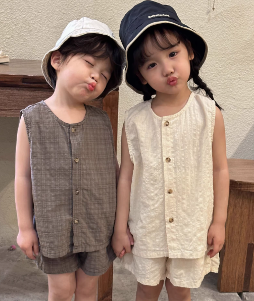 ナチュラルコットン ノースリーブセットアップモデル画像