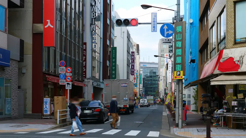 横山町問屋街の風景